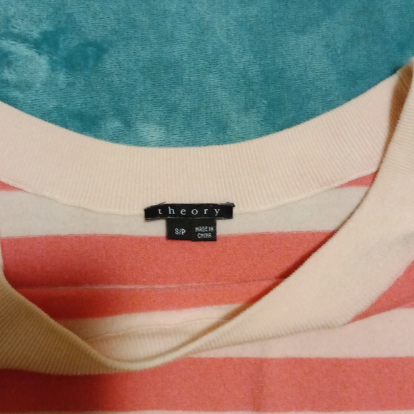 Theory wool sweater size s - Picture 3 of 3